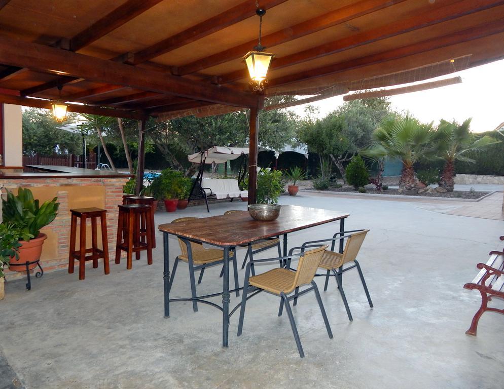 Villa Maria - Pista De Padel Y Piscina Баена Екстериор снимка